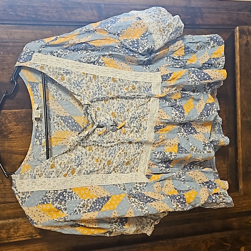 American Eagle Crop Top